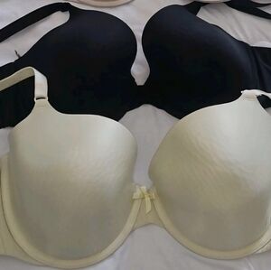 𝅺bundle Of 2 Victoria's secret lined demi demi double bra 36dd Adjustable strap